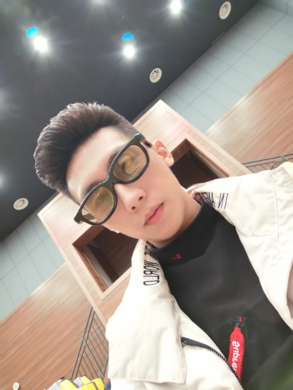 少年已不在年少的第一张照片--遵义认干亲服务网